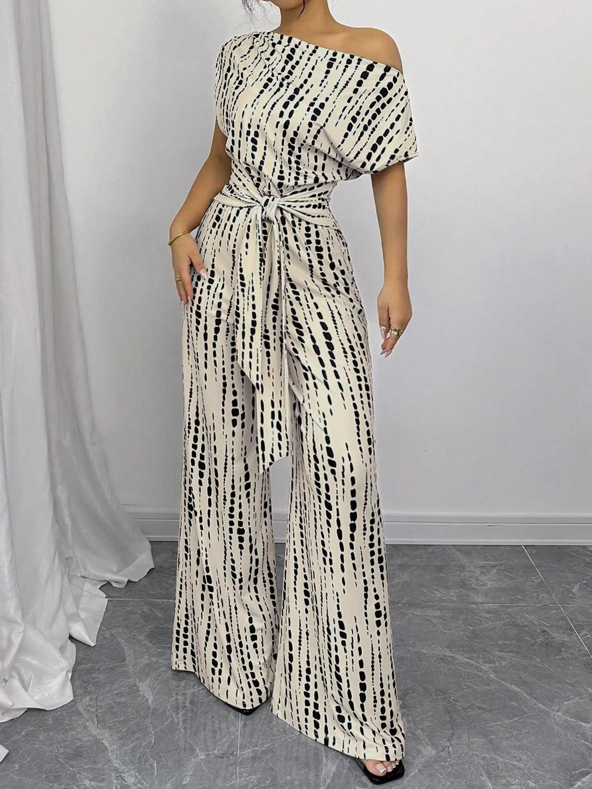 All Over Print Leopard Tie Front Loose Oversized Jumpsuit