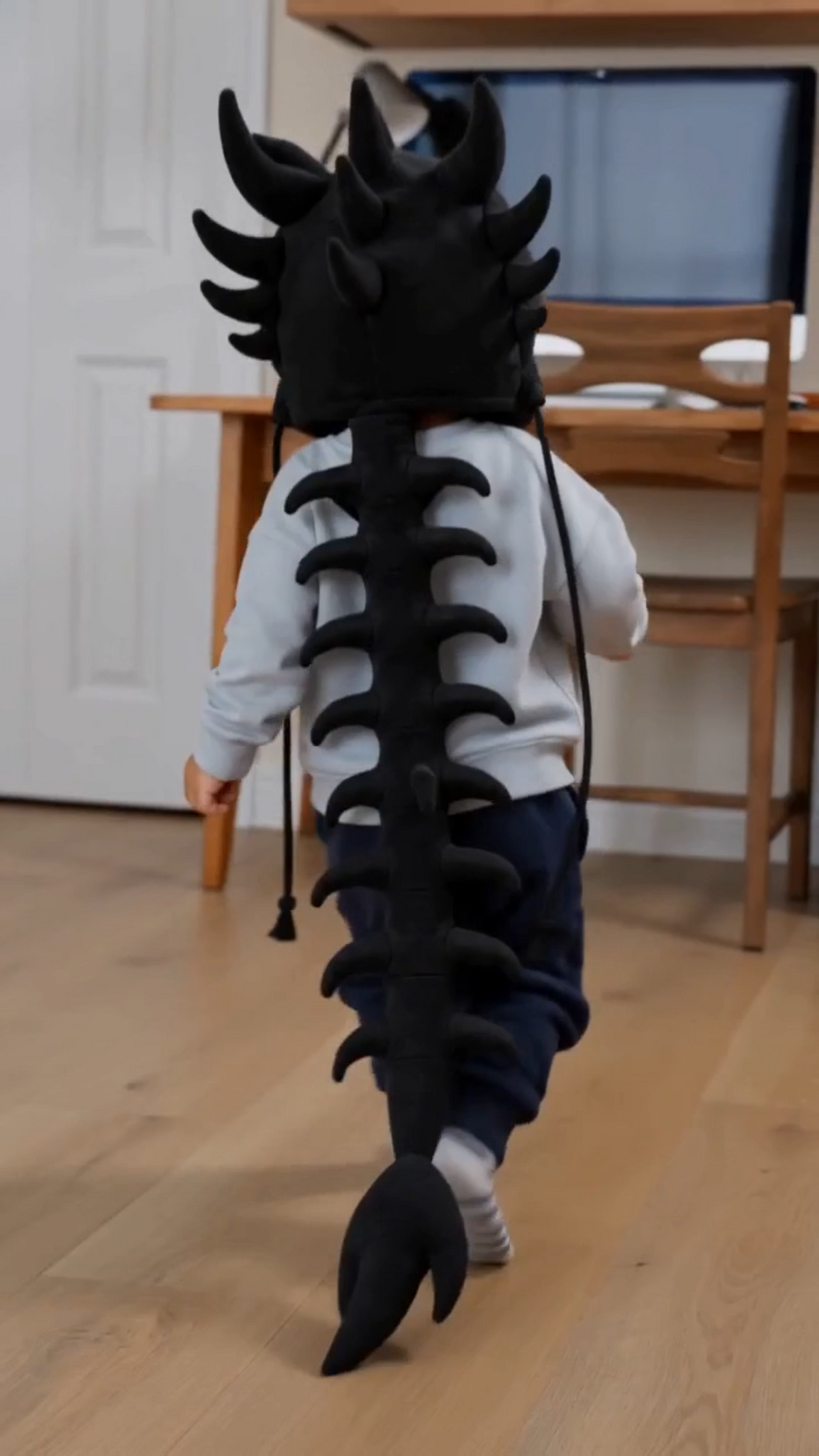 SpineFang™ Plush Dragon Skull Hood